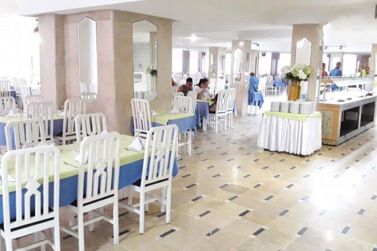 PYRAMIDES CLUB & SPA