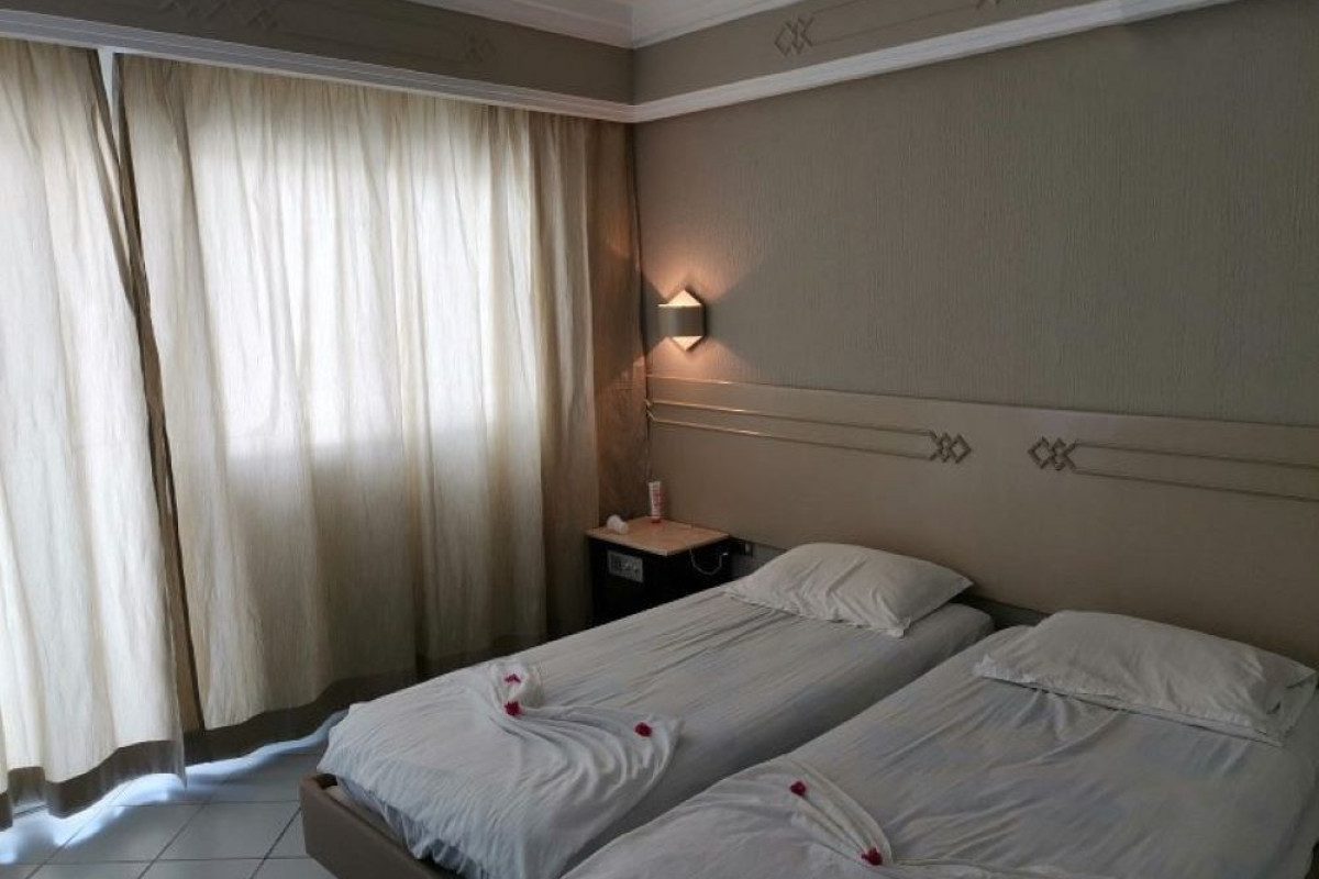 PYRAMIDES CLUB & SPA