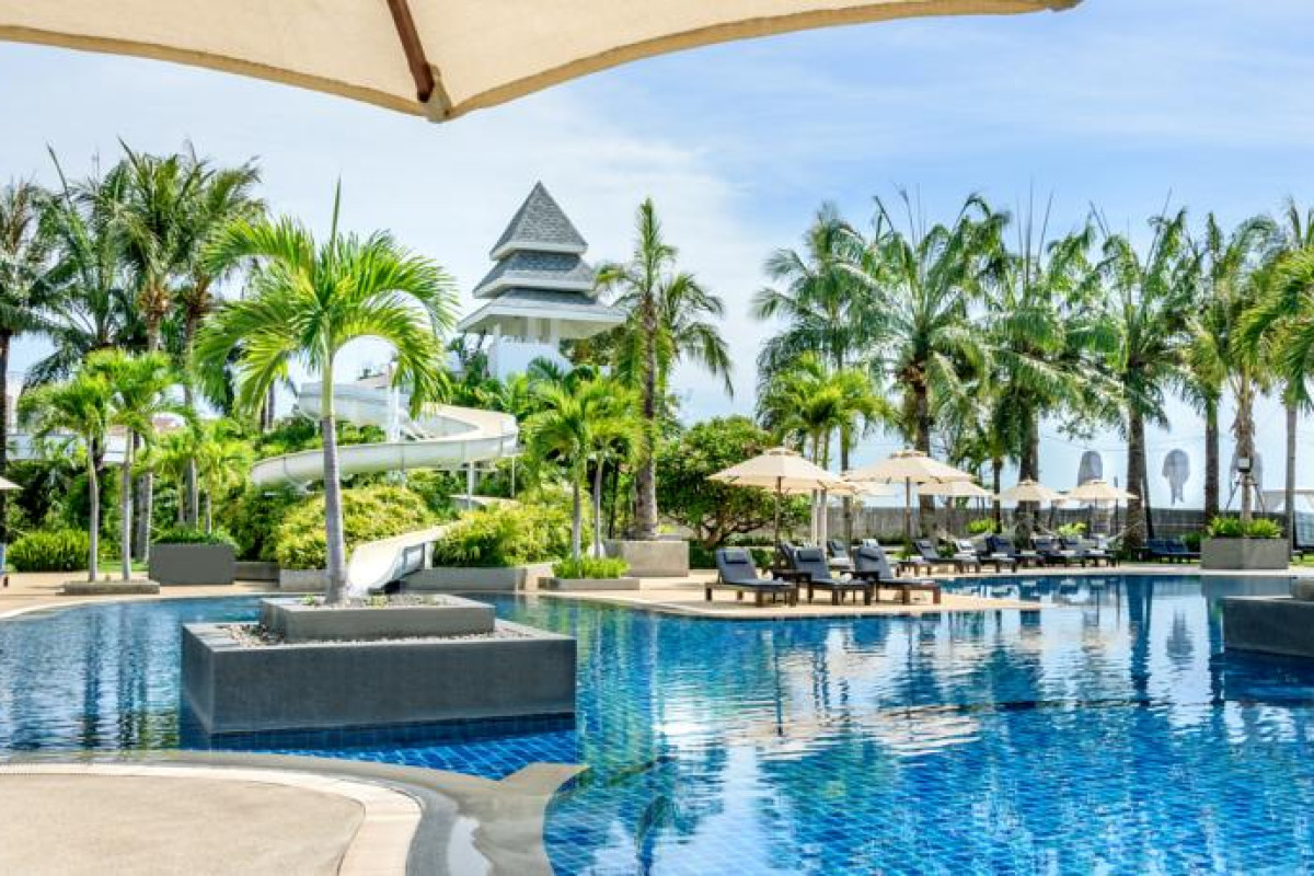 Novotel Hua Hin Cha-Am Beach Resort & Spa