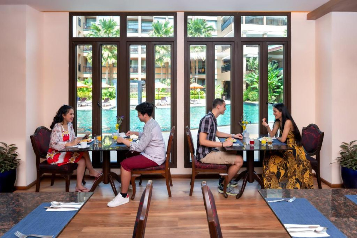 Novotel Phuket Vintage Park Resort