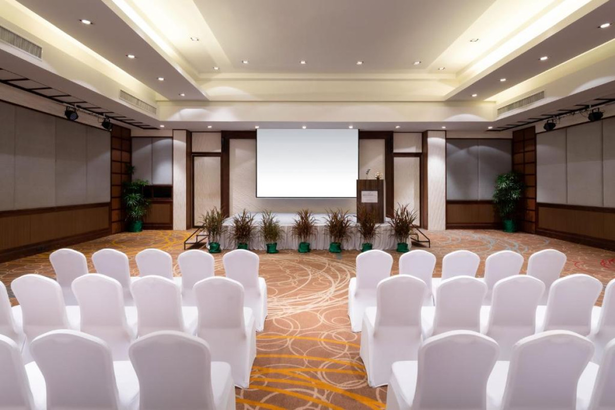 Novotel Phuket Vintage Park Resort