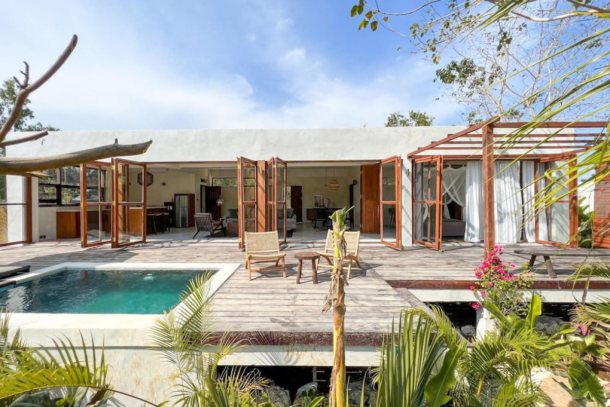Nowhere Villa