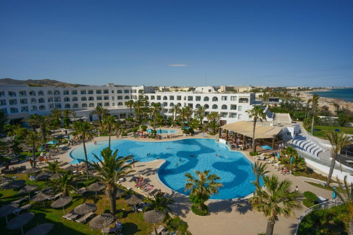 NOZHA BEACH RESORT & SPA