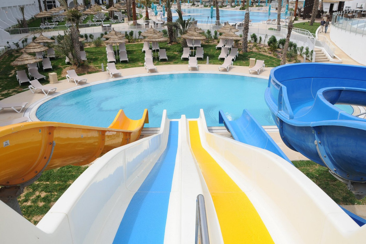 NOZHA BEACH RESORT & SPA