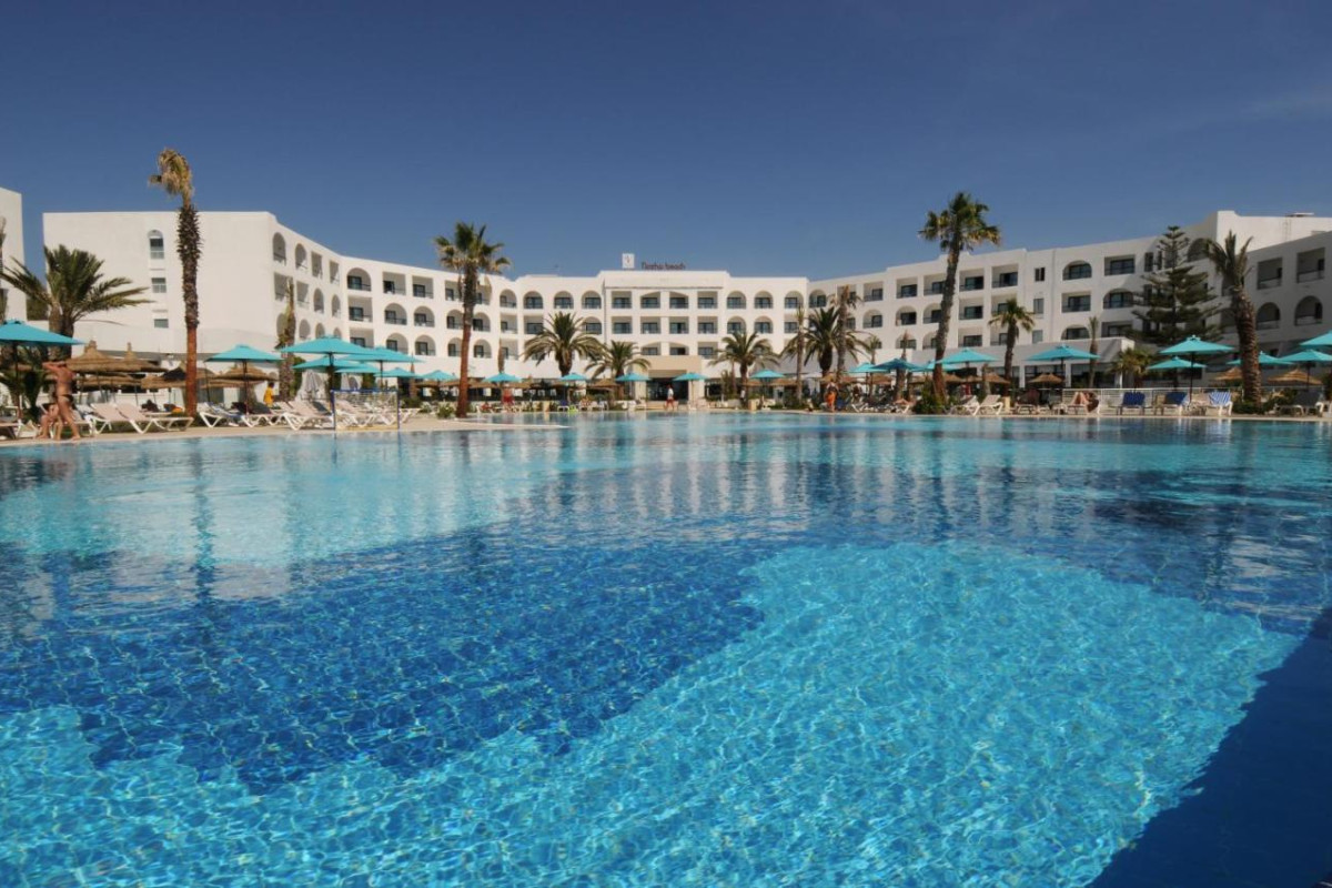 NOZHA BEACH RESORT & SPA