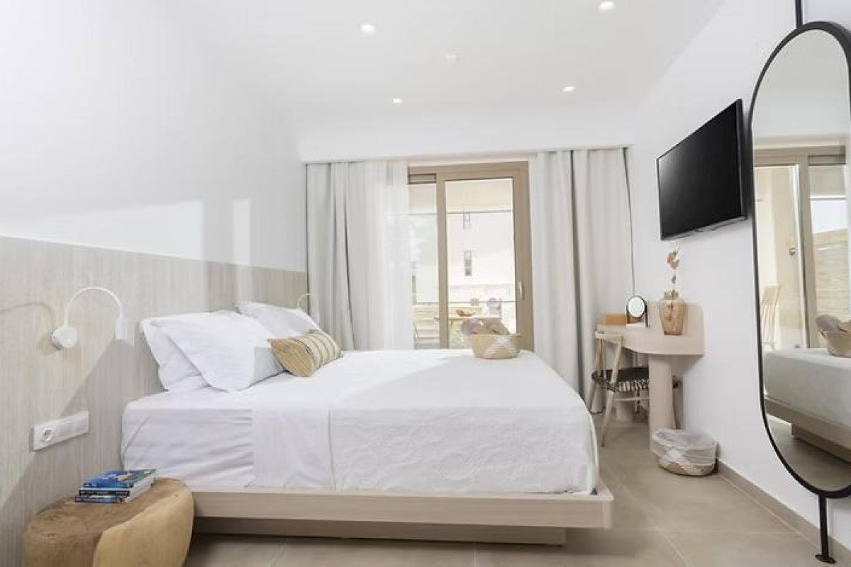 NŪSA suites & villas