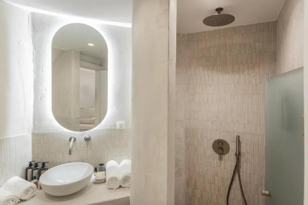 NŪSA suites & villas