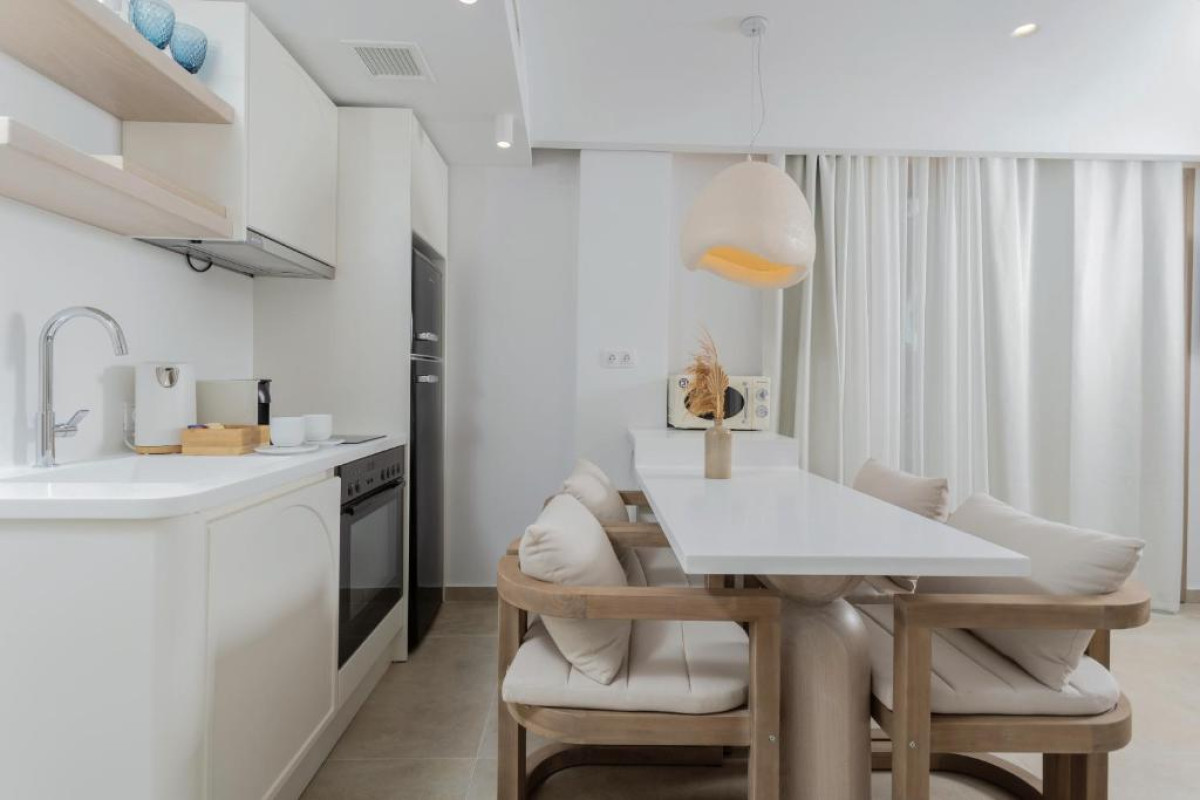 NŪSA suites & villas