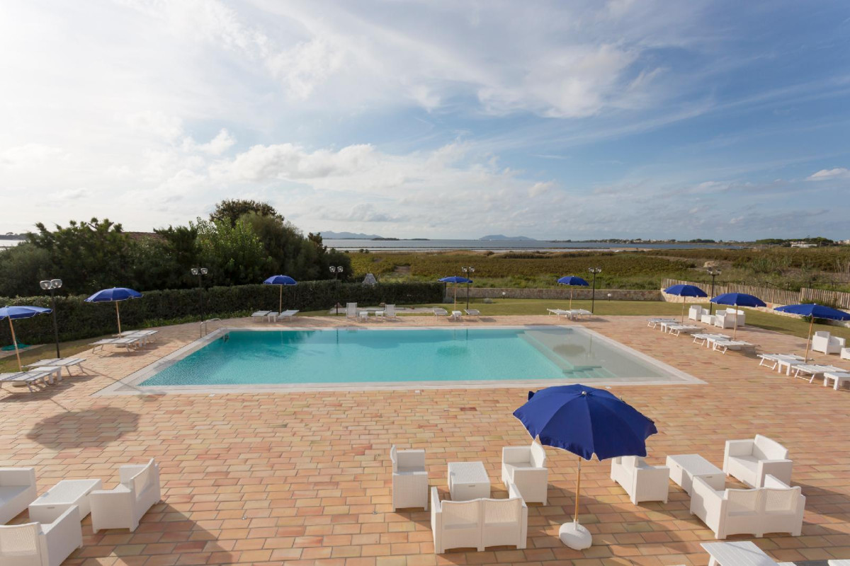Oasi Guzzetta Hotel E Case Vacanze