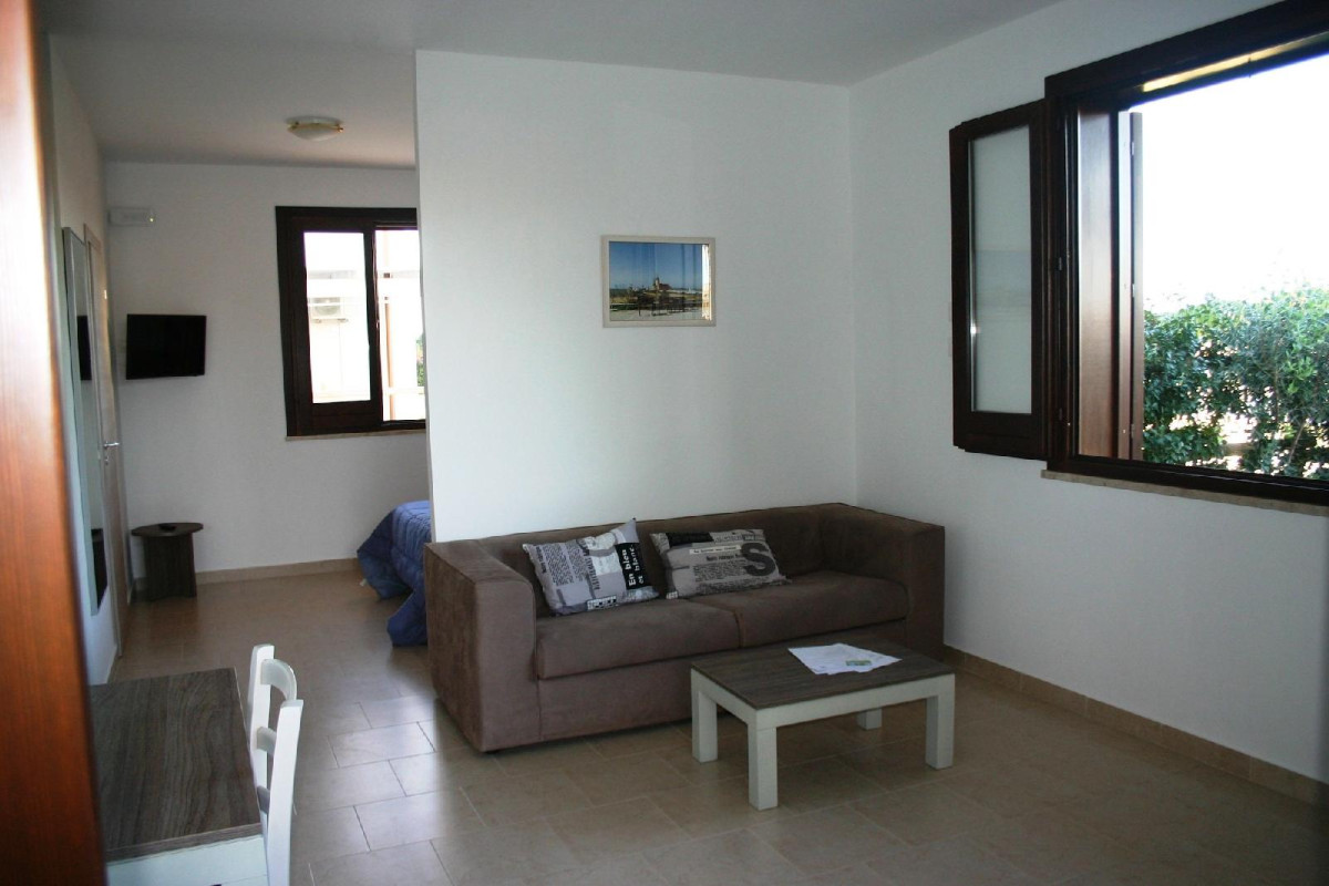Oasi Guzzetta Hotel E Case Vacanze