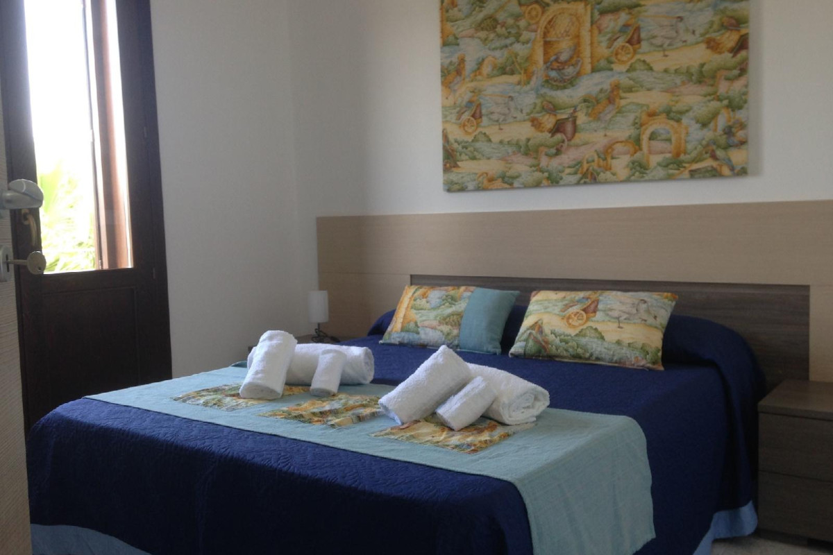Oasi Guzzetta Hotel E Case Vacanze