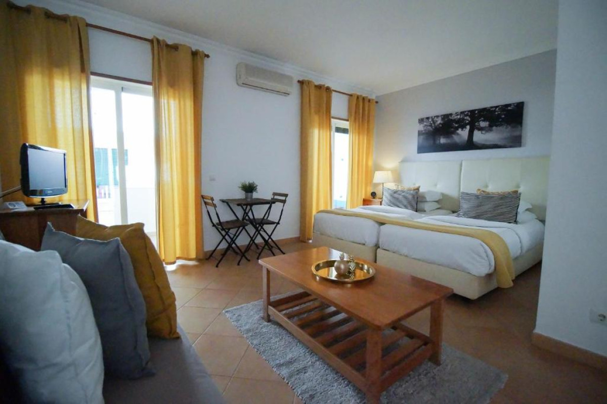 Oasis Beach Apartments
