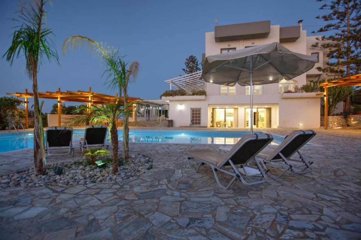 Oasis Beach Anissaras (recomandat 3*, Adults Only 13+)