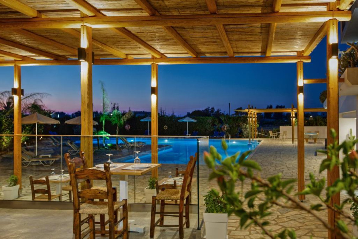 Oasis Beach Anissaras (recomandat 3*, Adults Only 13+)