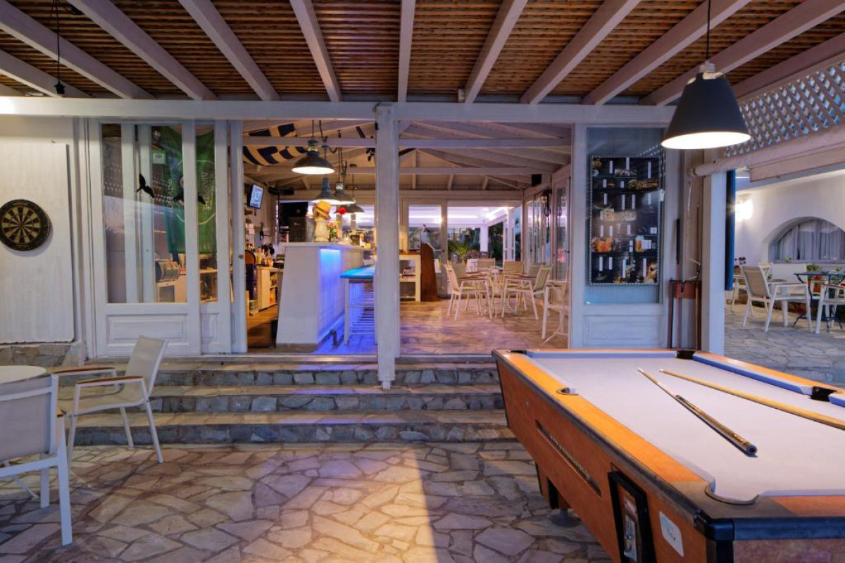 Oasis Beach Anissaras (recomandat 3*, Adults Only 13+)