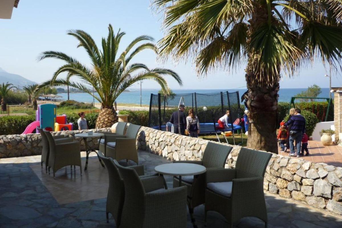 Oasis Hotel