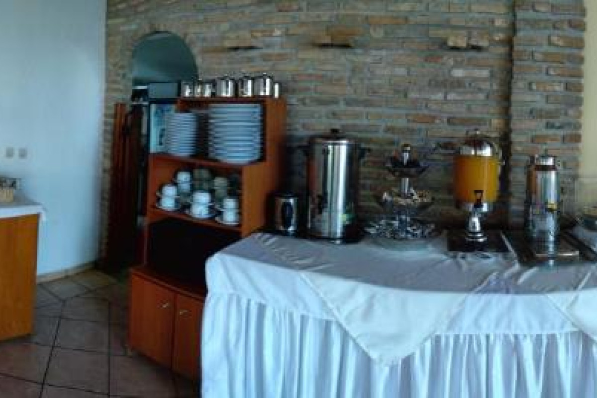 Oasis Hotel