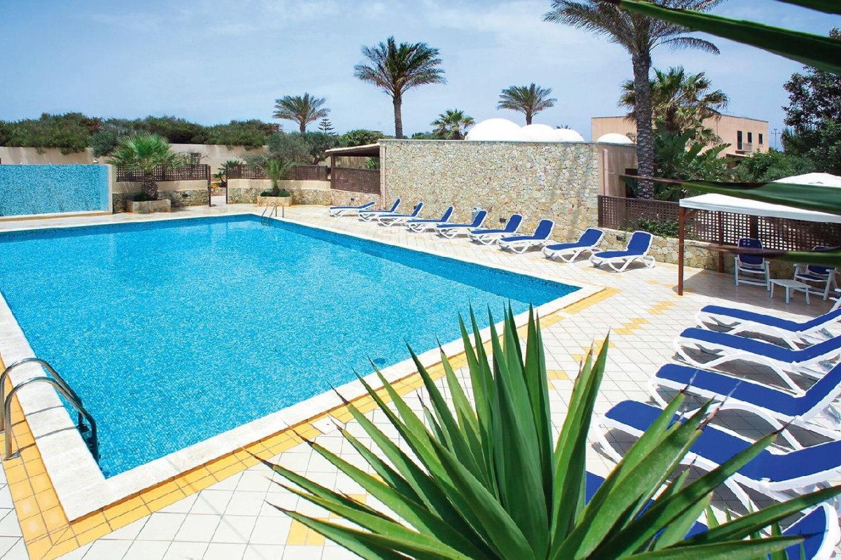 Oasis Hotel Residence & Resort