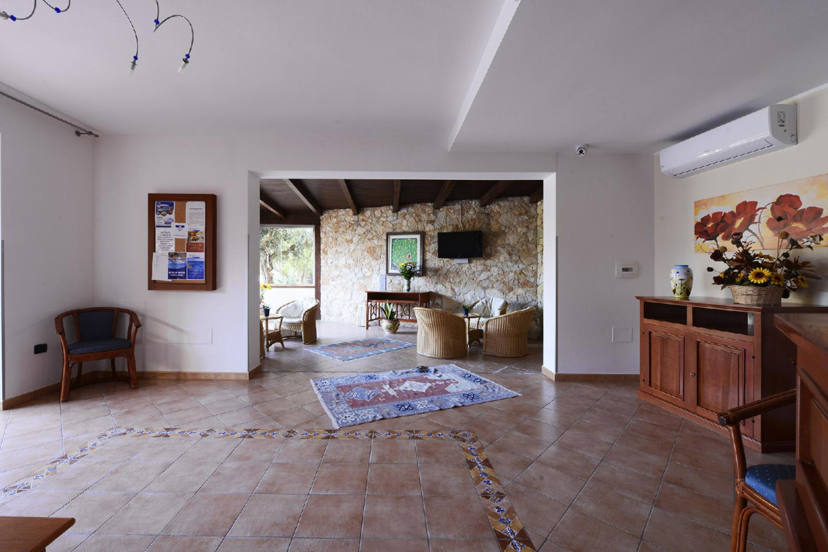 Oasis Hotel Residence & Resort
