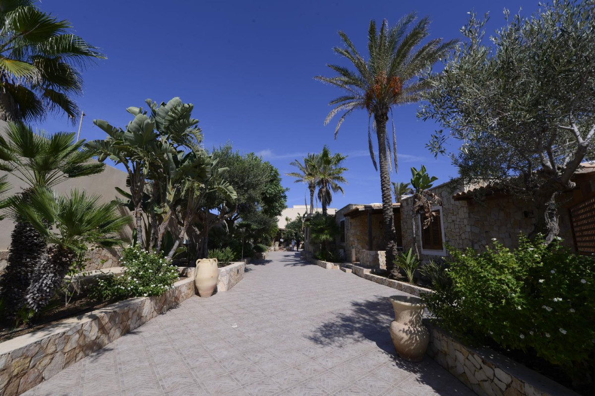 Oasis Hotel Residence & Resort