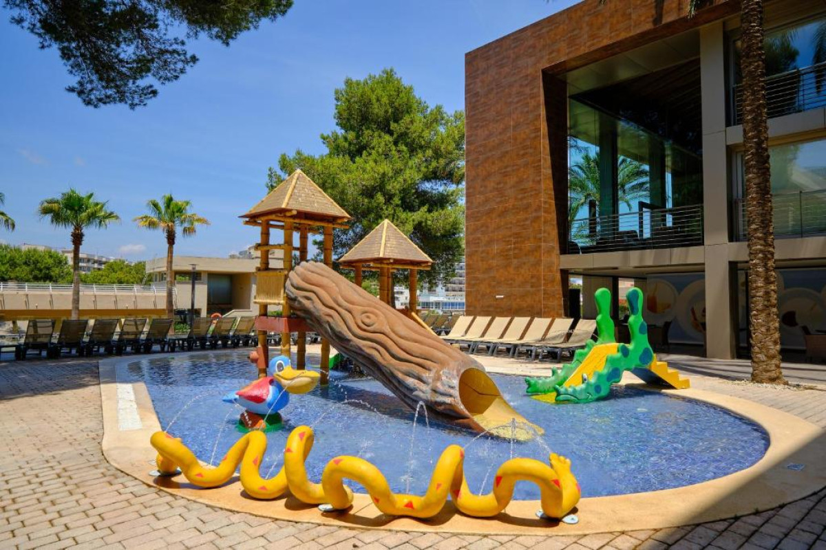 Hotel Occidental Cala Vinas