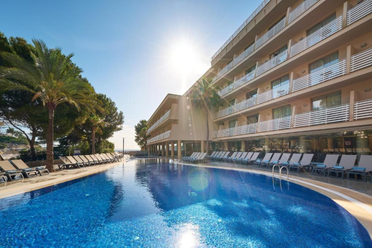 Hotel Occidental Cala Vinas