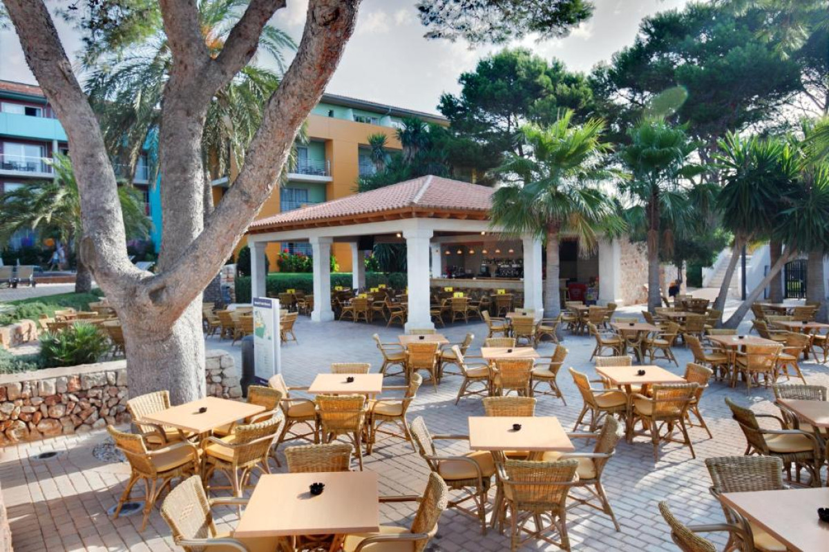 Occidental Menorca Hotel