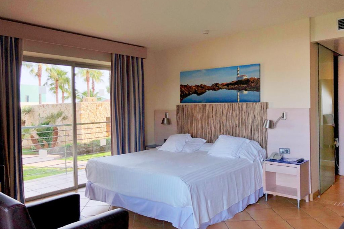 Occidental Menorca Hotel