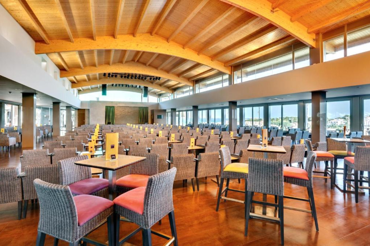 Occidental Menorca Hotel