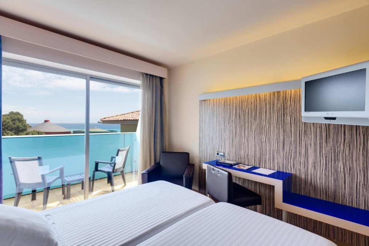Occidental Menorca Hotel