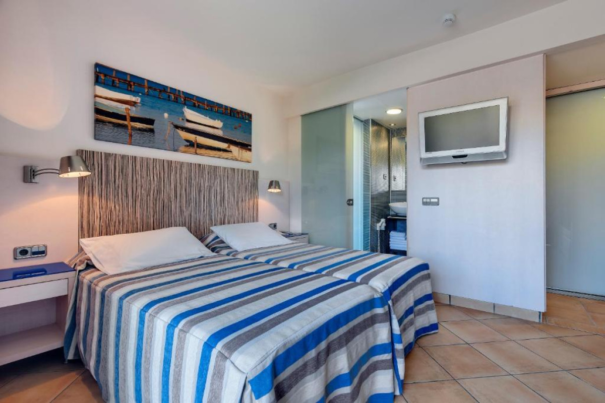 Occidental Menorca Hotel