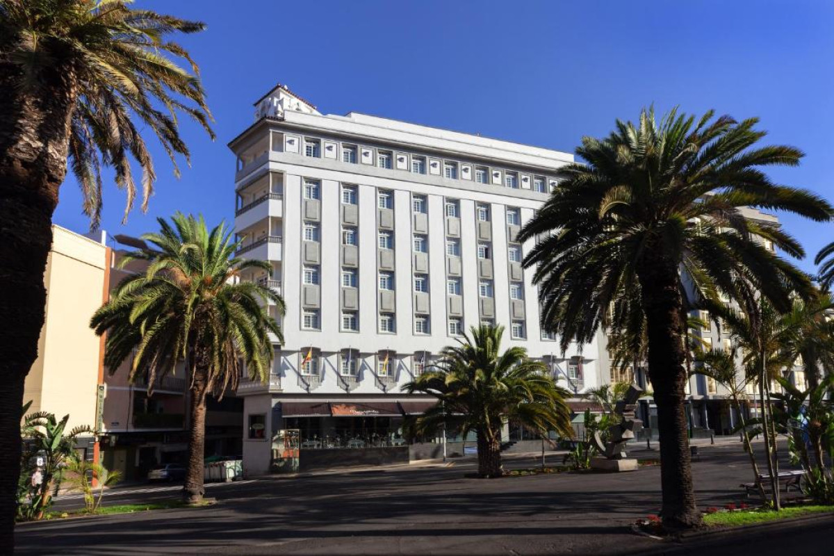 OCCIDENTAL SANTA CRUZ CONTEMPORÁNEO