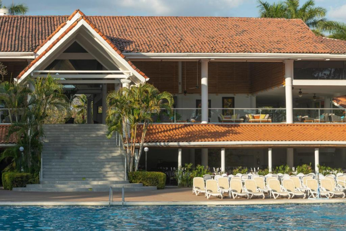 Occidental Tamarindo