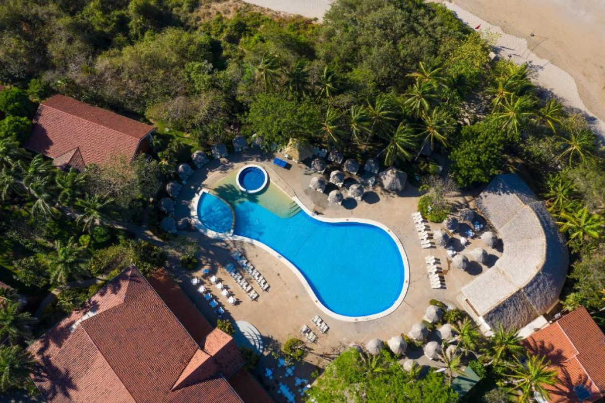 Occidental Tamarindo