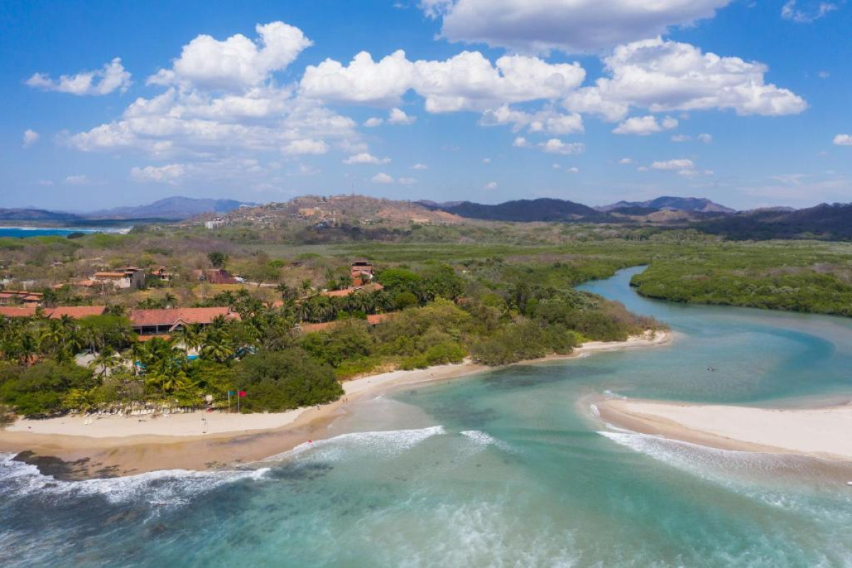 Occidental Tamarindo