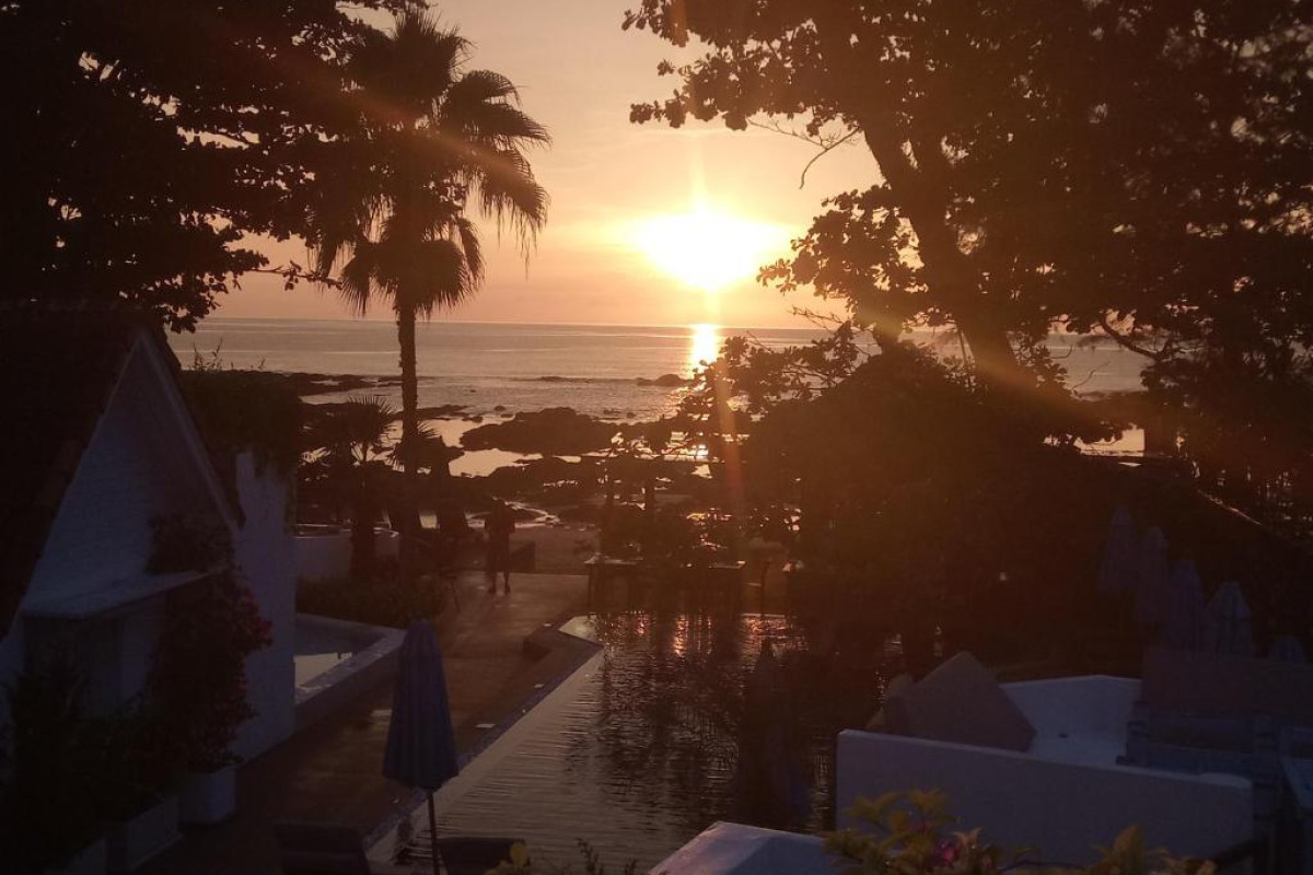 Ocean Breeze Resort Khaolak