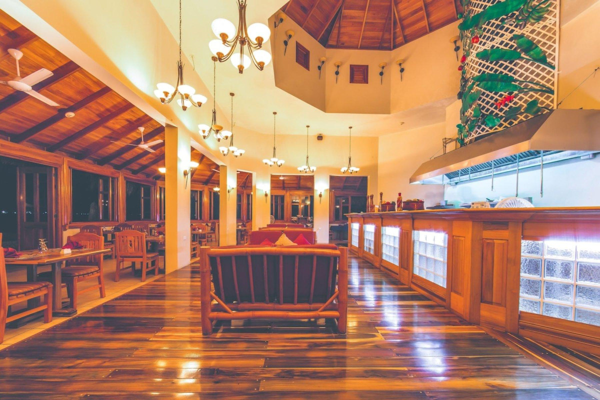 Ocean Cliff Hotel Negril