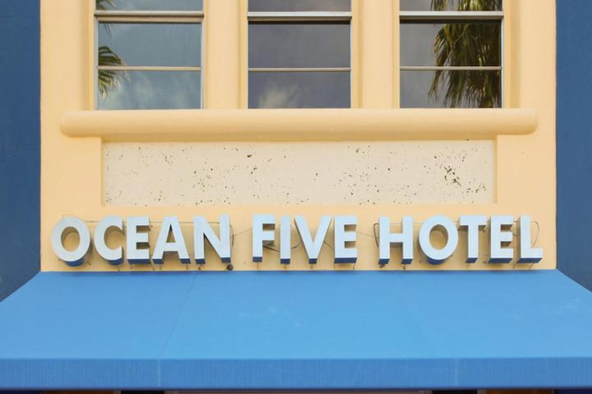 Hotel Ocean Five