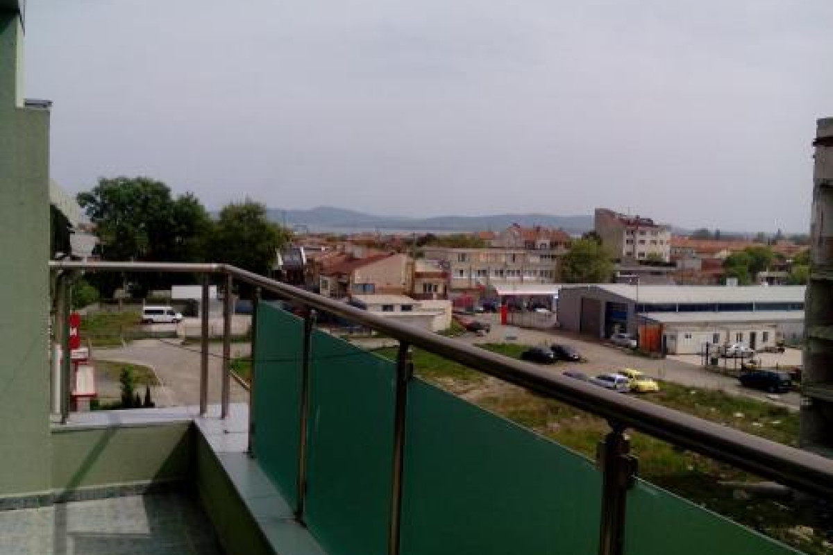 Office Center And Showroom