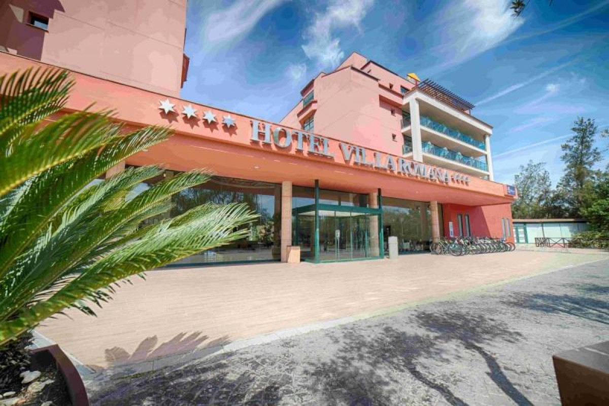 OHTELS VILA ROMANA