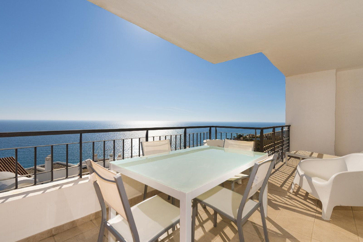 Olee Nerja Holiday Rentals by Fuerte Group