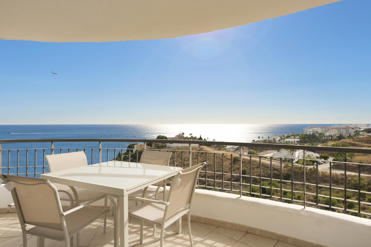 Olee Nerja Holiday Rentals by Fuerte Group