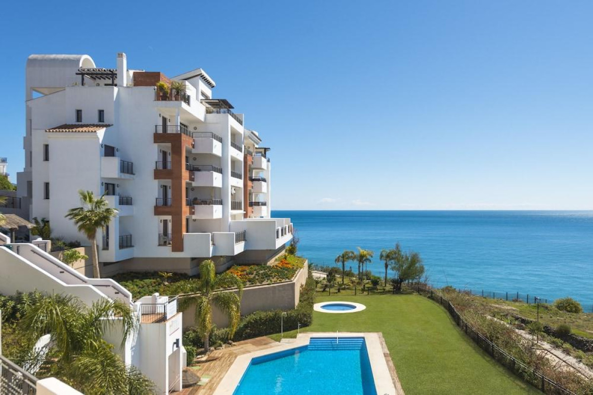 Olee Nerja Holiday Rentals by Fuerte Group