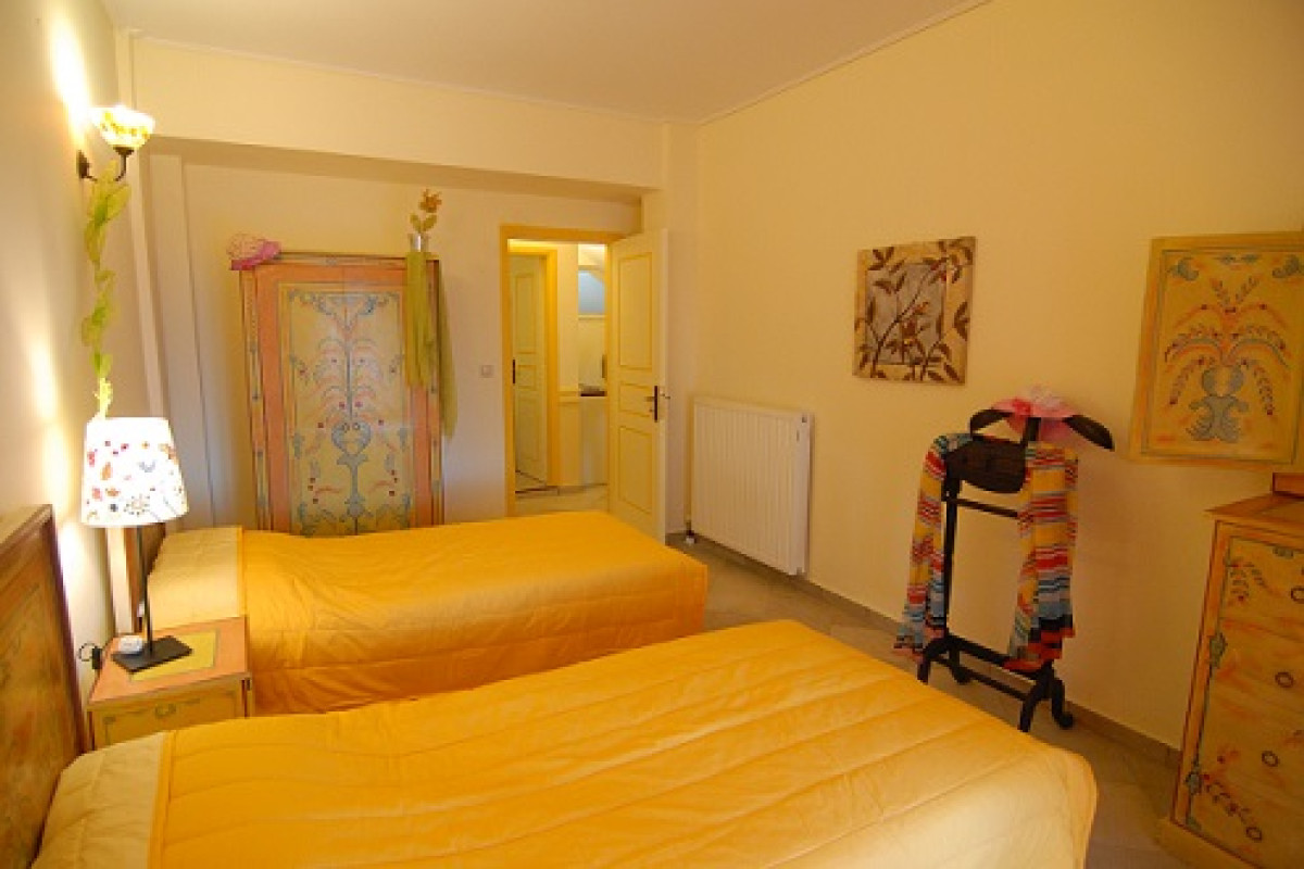 Oliviero Villas
