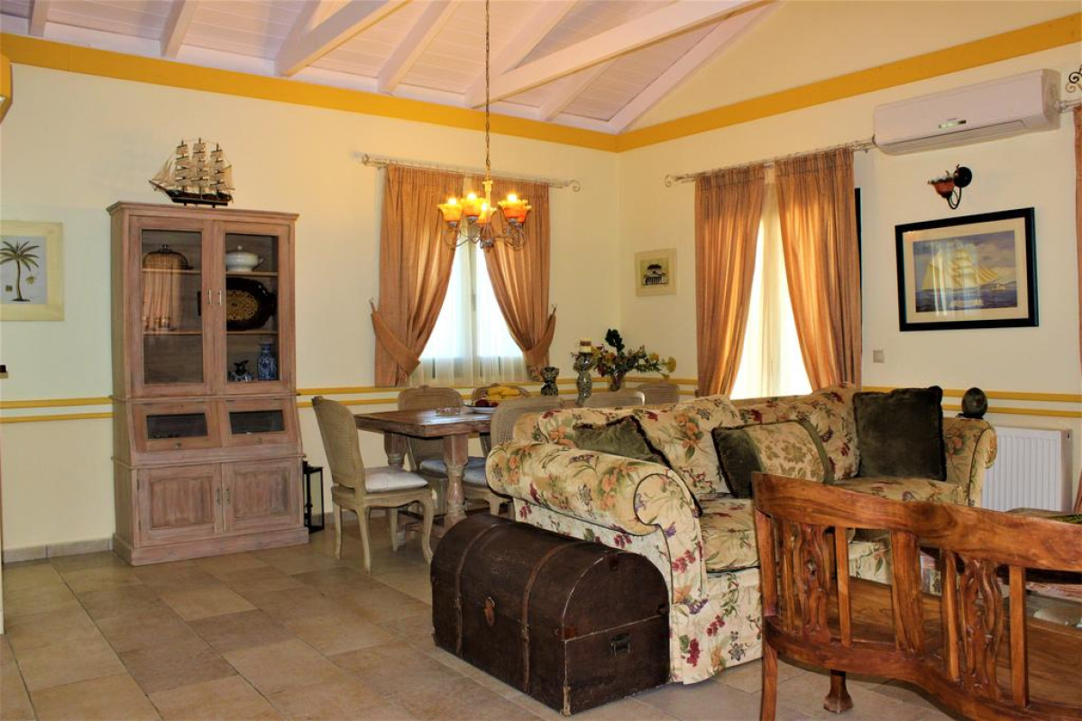 Oliviero Villas