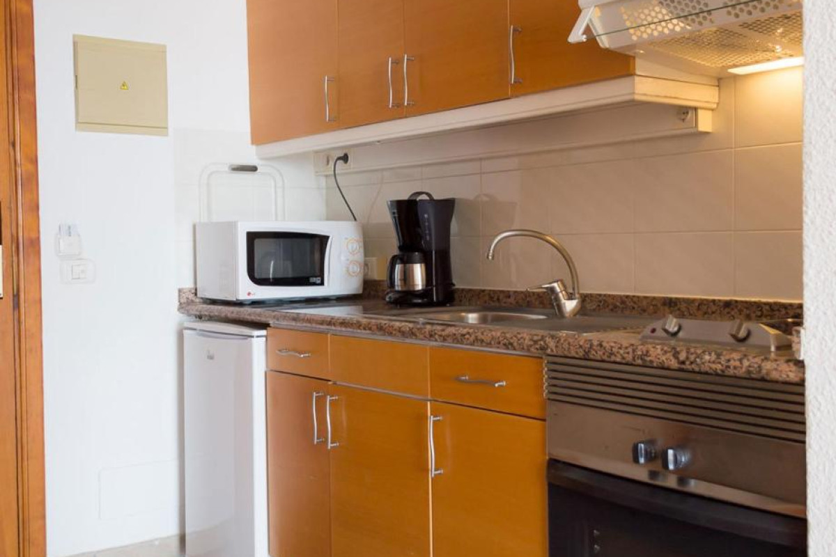 ONA BEVERLY HILLS SUITES