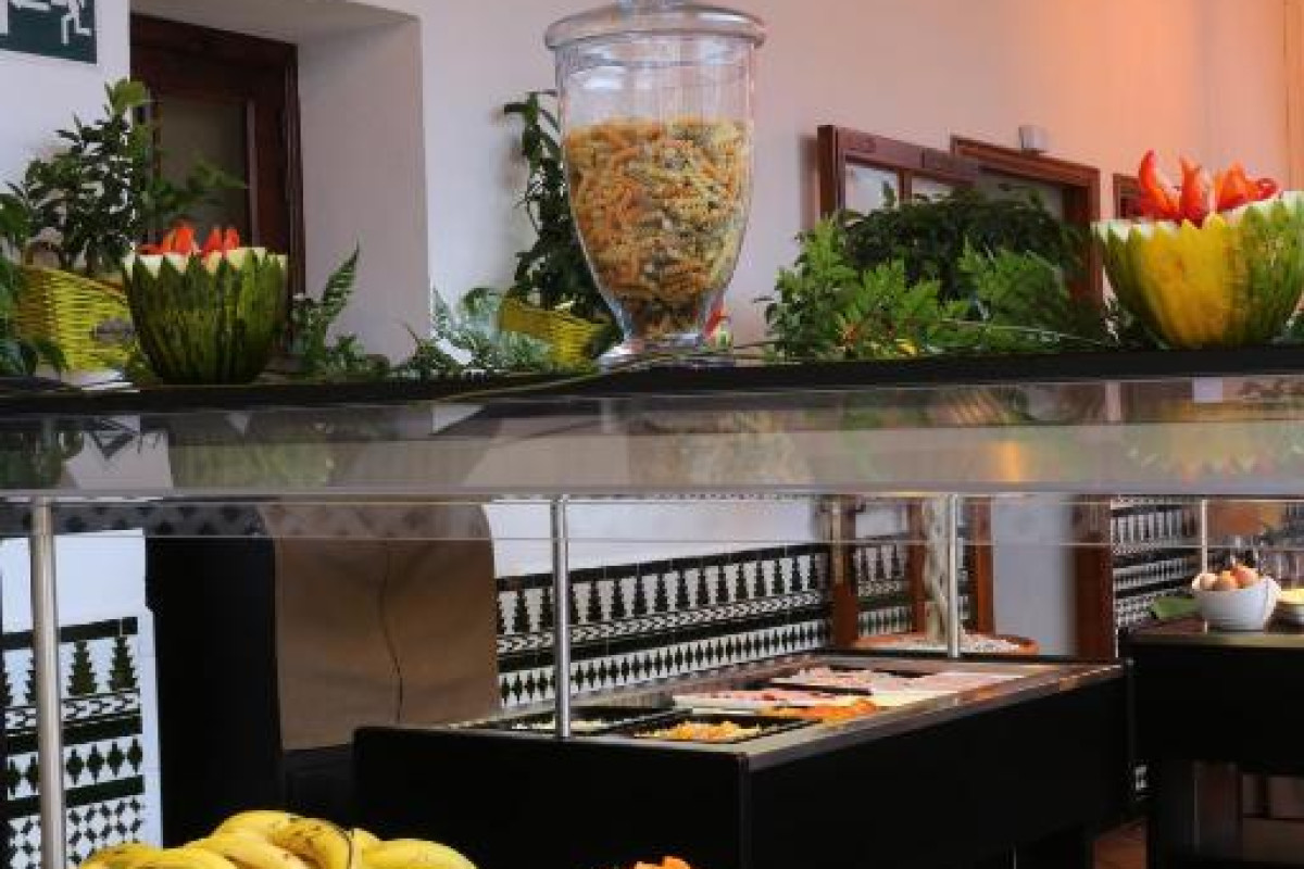 ONA BEVERLY HILLS SUITES