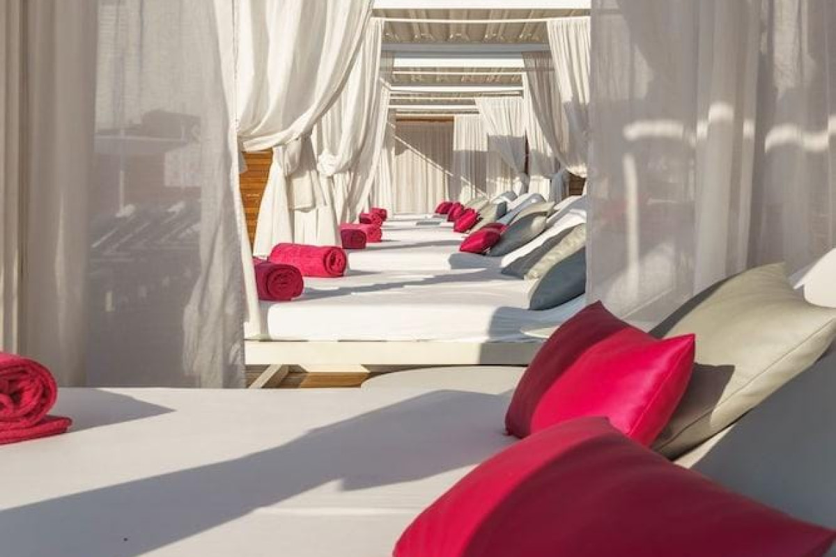 One Ibiza Suites