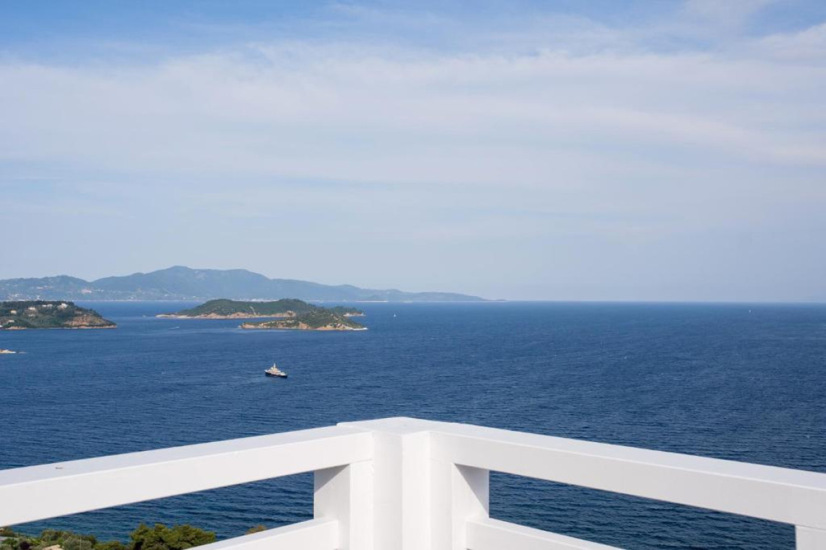 Oniro Skiathos