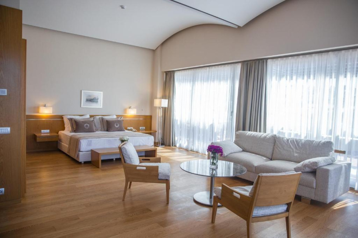 ON LIVE HOTEL